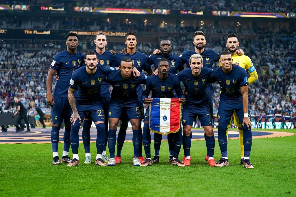 France's football team photo ahead of the final of the World Cup 2022 against Argentina. World Cup 2026 tips for day 5 & 6 featured image.