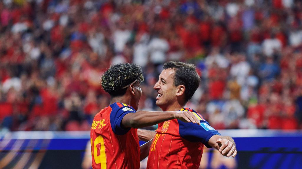 Lamine Yamal and Mikel Oyarzabal hug during a goal celebration. World Cup 2026 tips for day 17 & 18 featured image.