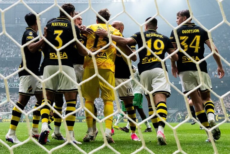 allsvenskan tips for round 20 featured image AIK players celebrate